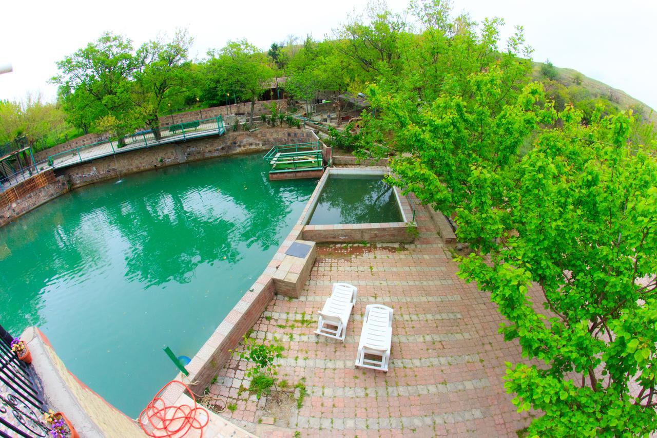 Amiran'S Lake Тбилиси Экстерьер фото